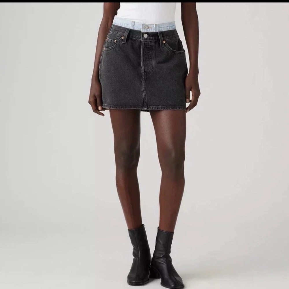 Levi's Two-Tone Black and Gray Mini Skirt